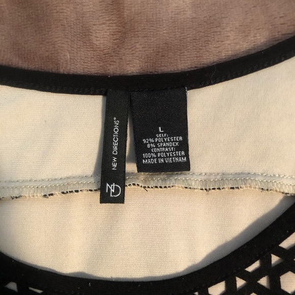 New Directions Sz L Top - Picture 4 of 4